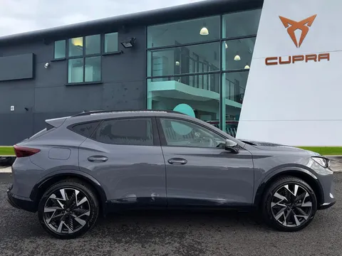 KW25XWX CUPRA Formentor 1.5 eHybrid 204 V2 5dr DSG ** DELIVERY MILEAGE** Thumbnail #4