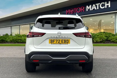 BF72EBD Nissan Qashqai 1.3 DIG-T MHEV N-Connecta Euro 6 (s/s) 5dr Thumbnail #5