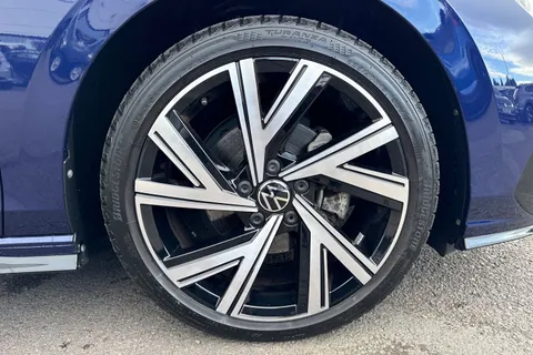 CY73AKU Volkswagen Golf 1.5 eTSI 150 R-Line 5dr DSG ⭐Winter Pack⭐ Thumbnail #10