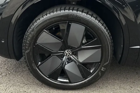 KY25UPO Volkswagen Touareg 3.0 V6 TDI 4Motion 286 Black Edition 5dr Tip Auto, **TOW BAR, HEAD UP** Thumbnail #11