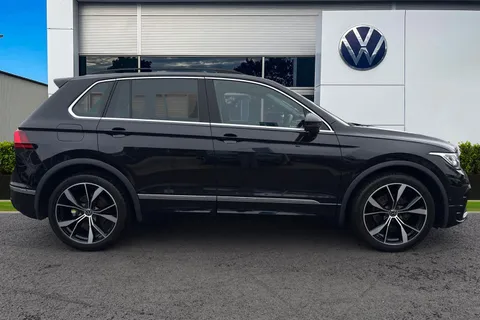 MK72LCC Volkswagen Tiguan 1.5 TSI 150 R-Line 5dr DSG **REAR VIEW CAM** Thumbnail #4