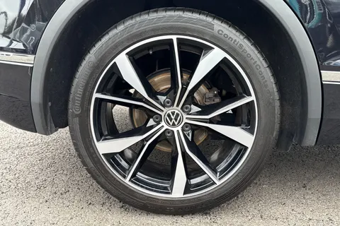 MK72LCC Volkswagen Tiguan 1.5 TSI 150 R-Line 5dr DSG **REAR VIEW CAM** Thumbnail #10