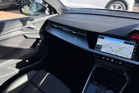 KM73HBG Audi A3 S line 35 TFSI 150 PS S tronic Thumbnail #21