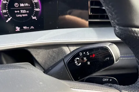 BL25XMF Volkswagen Tayron 1.5 TSI eHybrid R-Line Edition 5dr DSG6 | Panoramic Sunroof | Heated Seats Thumbnail #24