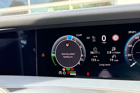 BL25XMF Volkswagen Tayron 1.5 TSI eHybrid R-Line Edition 5dr DSG6 | Panoramic Sunroof | Heated Seats Thumbnail #28