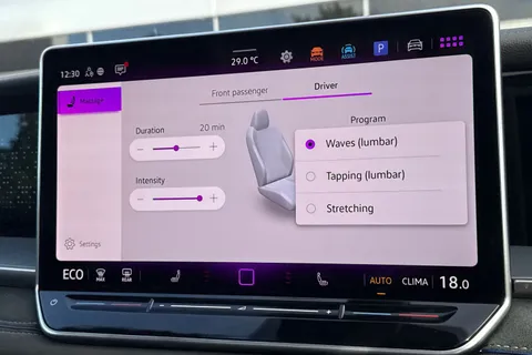 BL25XMF Volkswagen Tayron 1.5 TSI eHybrid R-Line Edition 5dr DSG6 | Panoramic Sunroof | Heated Seats Thumbnail #37