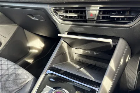 BL25XMF Volkswagen Tayron 1.5 TSI eHybrid R-Line Edition 5dr DSG6 | Panoramic Sunroof | Heated Seats Thumbnail #39