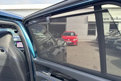 BL25XMF Volkswagen Tayron 1.5 TSI eHybrid R-Line Edition 5dr DSG6 | Panoramic Sunroof | Heated Seats Thumbnail #46