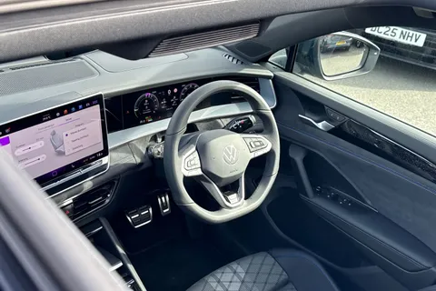 BL25XMF Volkswagen Tayron 1.5 TSI eHybrid R-Line Edition 5dr DSG6 | Panoramic Sunroof | Heated Seats Thumbnail #48
