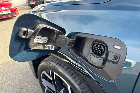 BL25XMF Volkswagen Tayron 1.5 TSI eHybrid R-Line Edition 5dr DSG6 | Panoramic Sunroof | Heated Seats Thumbnail #49