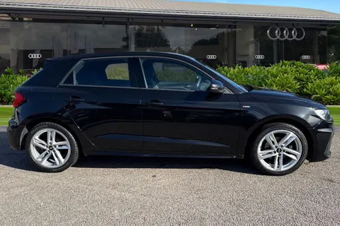 DG72BYM Audi A1 S line 30 TFSI 110 PS 6-speed Thumbnail #4