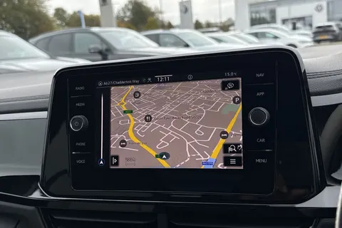 17 of 48 for VOLKSWAGEN T-ROC 1.0 TSI Style 5dr