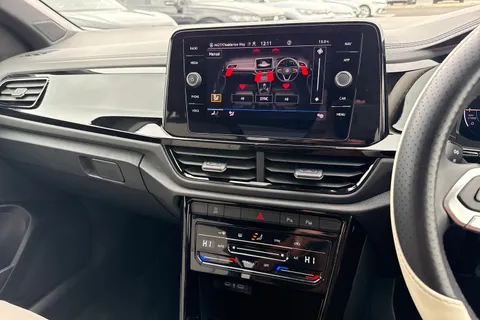 22 of 48 for VOLKSWAGEN T-ROC 1.0 TSI Style 5dr