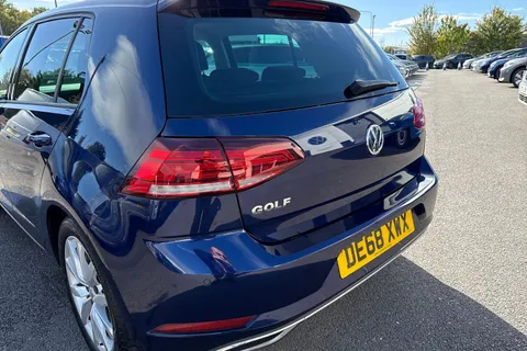 8 of 58 for VOLKSWAGEN GOLF 1.5 TSI EVO 150 GT 5dr