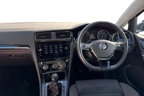 18 of 58 for VOLKSWAGEN GOLF 1.5 TSI EVO 150 GT 5dr