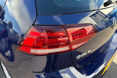 25 of 58 for VOLKSWAGEN GOLF 1.5 TSI EVO 150 GT 5dr