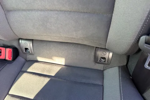 33 of 58 for VOLKSWAGEN GOLF 1.5 TSI EVO 150 GT 5dr