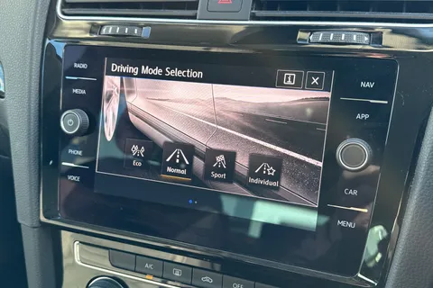 45 of 58 for VOLKSWAGEN GOLF 1.5 TSI EVO 150 GT 5dr