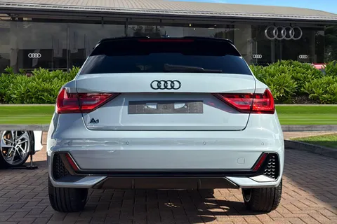 Audi A1 1.0 TFSI 30 Black Edition Sportback S Tronic Euro 6 (s/s) 5dr Thumbnail #5