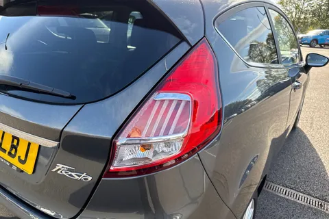 LT66LBJ Ford Fiesta 1.0T EcoBoost Titanium Powershift Euro 6 3dr Thumbnail #8