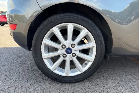 LT66LBJ Ford Fiesta 1.0T EcoBoost Titanium Powershift Euro 6 3dr Thumbnail #11