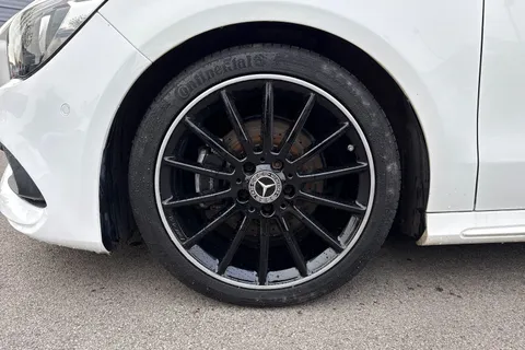 DA68XWC Mercedes-Benz Cla Class 1.6 CLA200 AMG Line Night Edition (Plus) Coupe 7G-DCT Euro 6 (s/s) 4dr Thumbnail #14