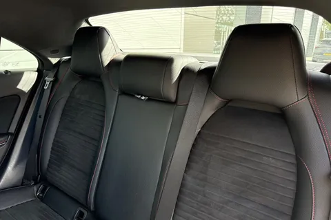 DA68XWC Mercedes-Benz Cla Class 1.6 CLA200 AMG Line Night Edition (Plus) Coupe 7G-DCT Euro 6 (s/s) 4dr Thumbnail #20