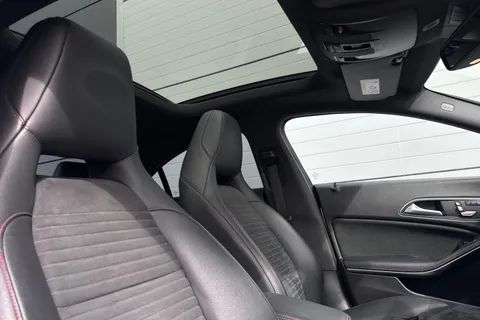 DA68XWC Mercedes-Benz Cla Class 1.6 CLA200 AMG Line Night Edition (Plus) Coupe 7G-DCT Euro 6 (s/s) 4dr Thumbnail #25