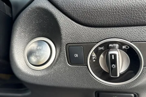 DA68XWC Mercedes-Benz Cla Class 1.6 CLA200 AMG Line Night Edition (Plus) Coupe 7G-DCT Euro 6 (s/s) 4dr Thumbnail #58