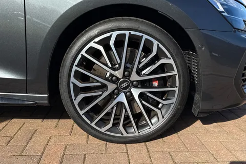  Audi S3 2.0 TFSI Black Edition Sportback S Tronic quattro Euro 6 (s/s) 5dr Thumbnail #11