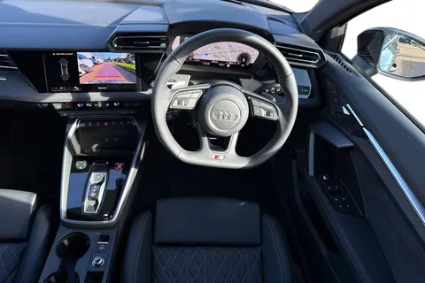  Audi S3 2.0 TFSI Black Edition Sportback S Tronic quattro Euro 6 (s/s) 5dr Thumbnail #18