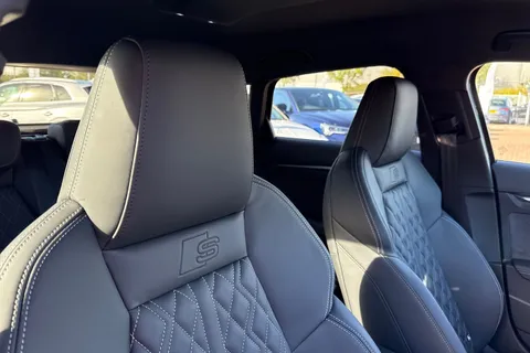  Audi S3 2.0 TFSI Black Edition Sportback S Tronic quattro Euro 6 (s/s) 5dr Thumbnail #24