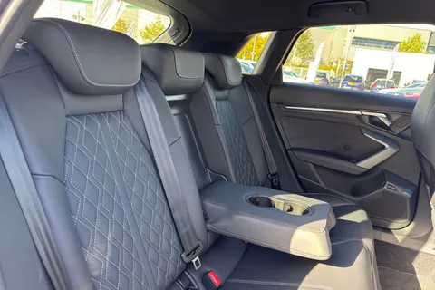  Audi S3 2.0 TFSI Black Edition Sportback S Tronic quattro Euro 6 (s/s) 5dr Thumbnail #43