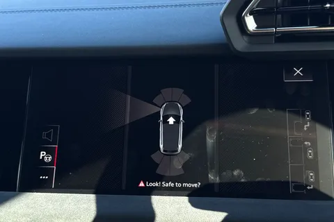  Audi S3 2.0 TFSI Black Edition Sportback S Tronic quattro Euro 6 (s/s) 5dr Thumbnail #58