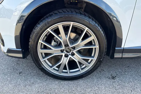 DG25ZXC Audi Q3 Black Edition 35 TFSI  150 PS 6-speed Thumbnail #11