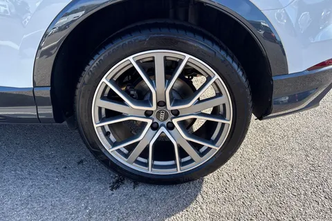 DG25ZXC Audi Q3 Black Edition 35 TFSI  150 PS 6-speed Thumbnail #14