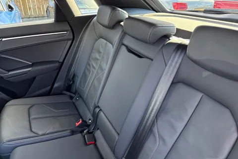 DG25ZXC Audi Q3 Black Edition 35 TFSI  150 PS 6-speed Thumbnail #20