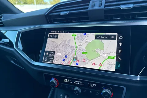 DG25ZXC Audi Q3 Black Edition 35 TFSI  150 PS 6-speed Thumbnail #39