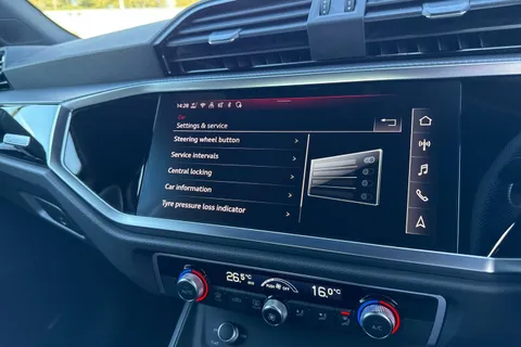 DG25ZXC Audi Q3 Black Edition 35 TFSI  150 PS 6-speed Thumbnail #46