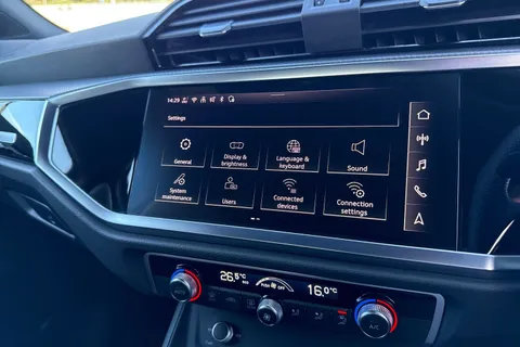 DG25ZXC Audi Q3 Black Edition 35 TFSI  150 PS 6-speed Thumbnail #47