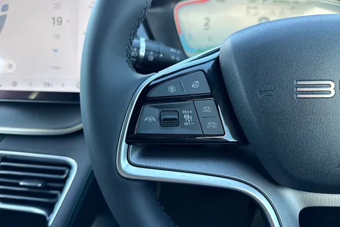 DE75JYF BYD Seal U 1.5 DM-i 18.3kWh Design CVT Auto AWD Euro 6 (s/s) 5dr Thumbnail #44