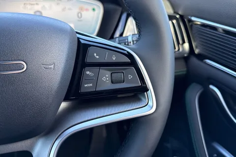 DE75JYF BYD Seal U 1.5 DM-i 18.3kWh Design CVT Auto AWD Euro 6 (s/s) 5dr Thumbnail #45