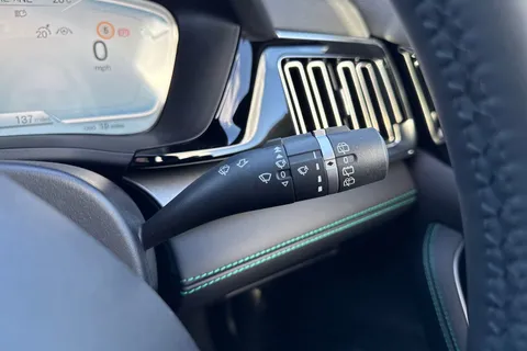 DE75JYF BYD Seal U 1.5 DM-i 18.3kWh Design CVT Auto AWD Euro 6 (s/s) 5dr Thumbnail #47