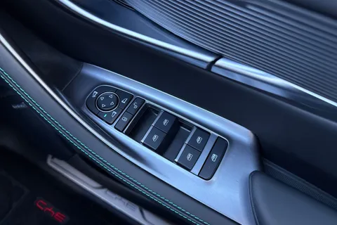 DE75JYF BYD Seal U 1.5 DM-i 18.3kWh Design CVT Auto AWD Euro 6 (s/s) 5dr Thumbnail #48