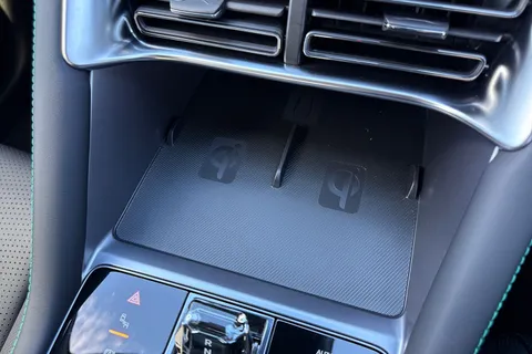 DE75JYF BYD Seal U 1.5 DM-i 18.3kWh Design CVT Auto AWD Euro 6 (s/s) 5dr Thumbnail #60