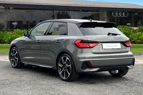 PN72LHJ Audi A1 Black Edition 30 TFSI 110 PS 6-speed Thumbnail #3