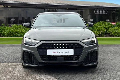 PN72LHJ Audi A1 Black Edition 30 TFSI 110 PS 6-speed Thumbnail #6