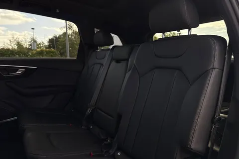  Audi Q7 3.0 TDI V6 Black Edition Tiptronic quattro Euro 6 (s/s) 5dr Thumbnail #19