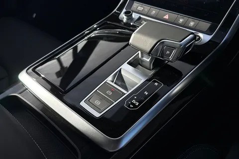  Audi Q7 3.0 TDI V6 Black Edition Tiptronic quattro Euro 6 (s/s) 5dr Thumbnail #23