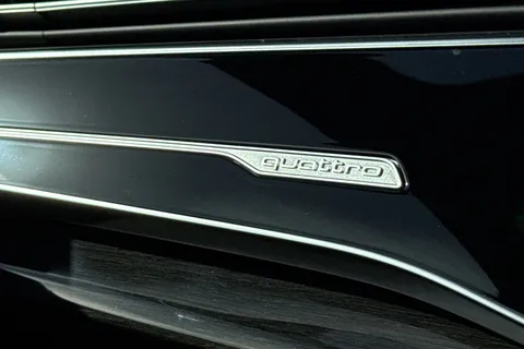  Audi Q7 3.0 TDI V6 Black Edition Tiptronic quattro Euro 6 (s/s) 5dr Thumbnail #47